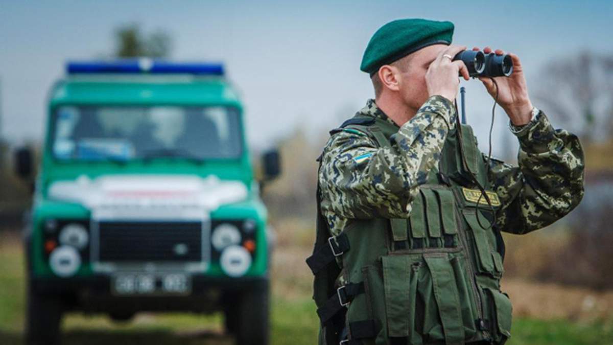 Во Львовской области пограничники задержали нелегальных мигрантов из Китая и Ливана