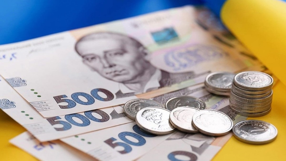 Середня зарплата в Україні: у яких регіонах та на яких спеціальностях отримують найбільше
