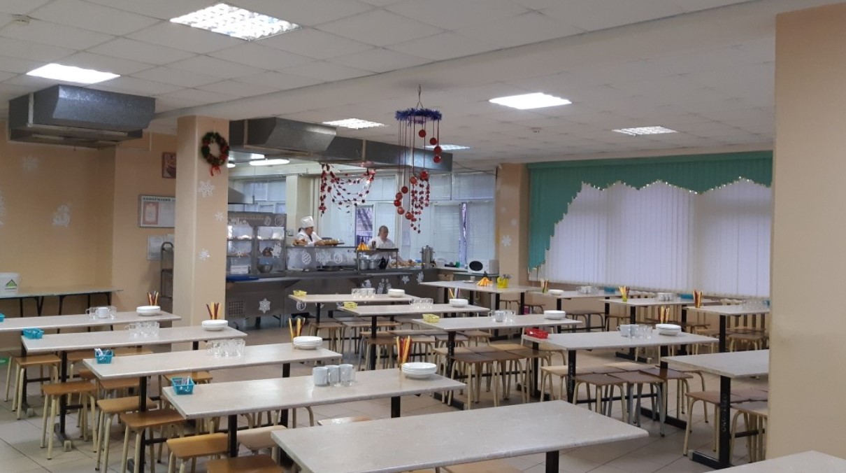 Мышиный помёт, плесень и гнилые овощи: что творится в школьных столовых Херсона