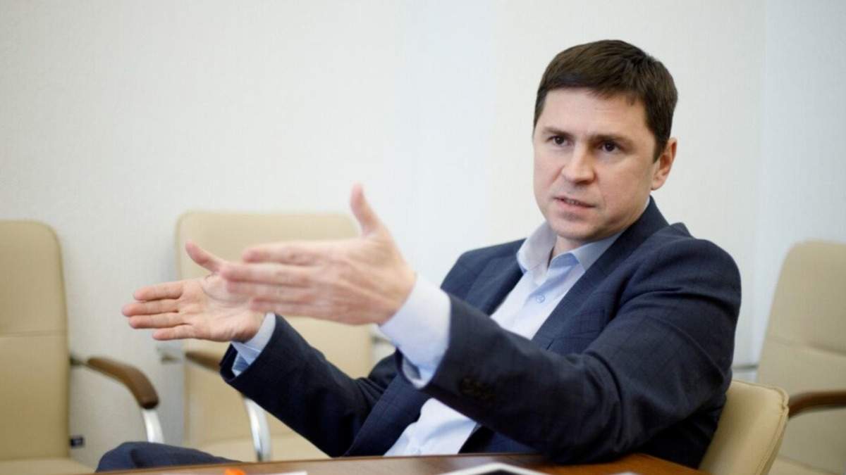 Маємо постійно показувати реальну історію війни партнерам, бо інакше росія цим скористається - Подоляк
