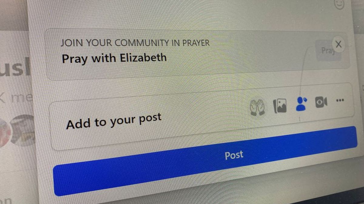 В Facebook появились молитвы
