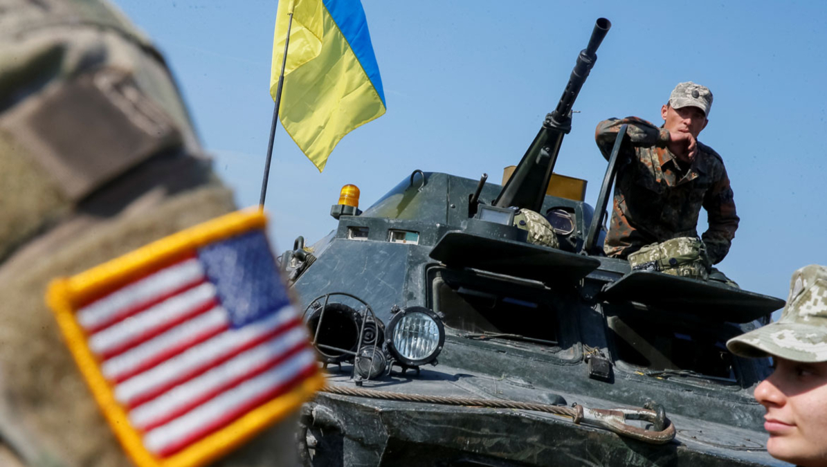 Фінансування оборонки і спільні з НАТО навчання: про що говорили на РНБО