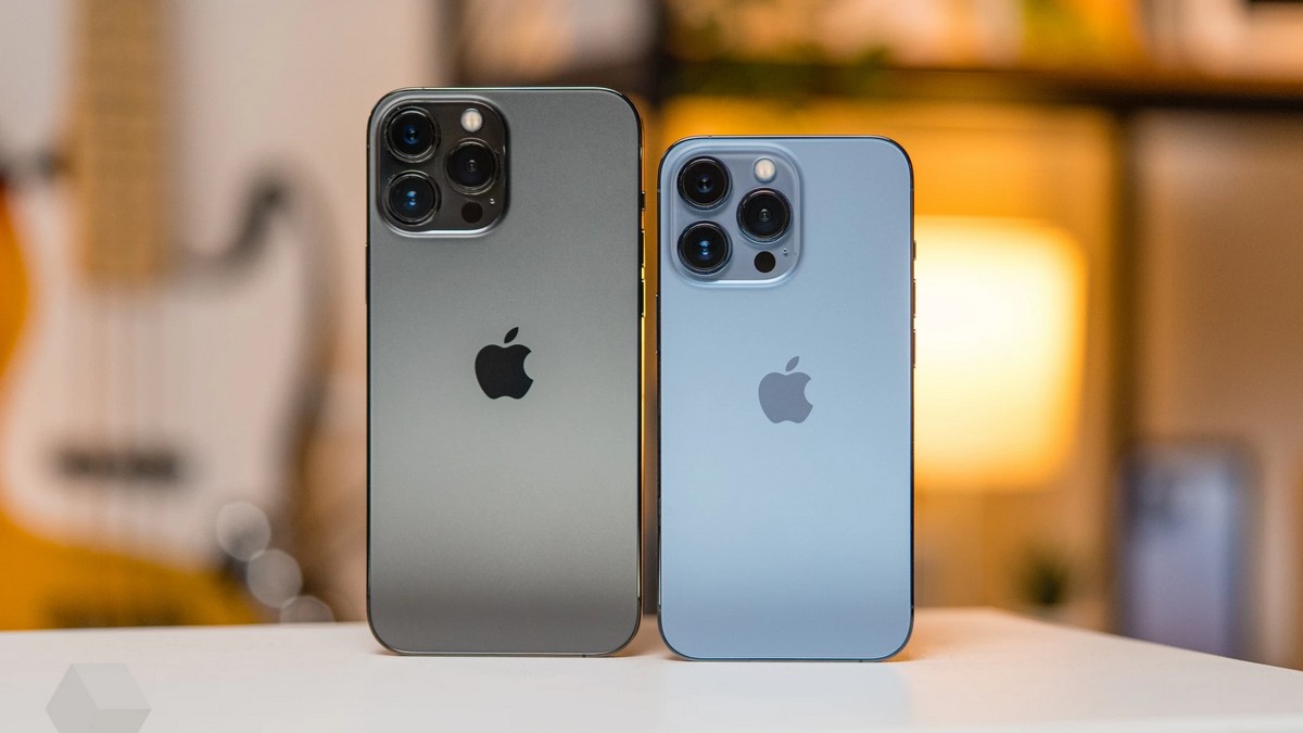 Сколько дней нужно работать, чтобы купить iPhone 13
