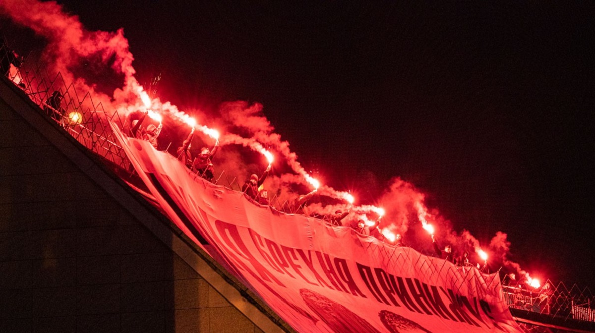 Шествие памяти на Майдане переросло в акцию протеста на Банковой. Как это было