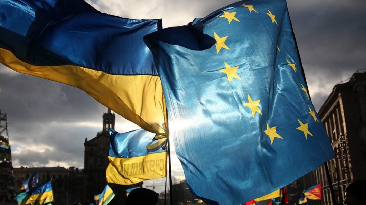 Україна отримала статус кандидата в Євросоюз
