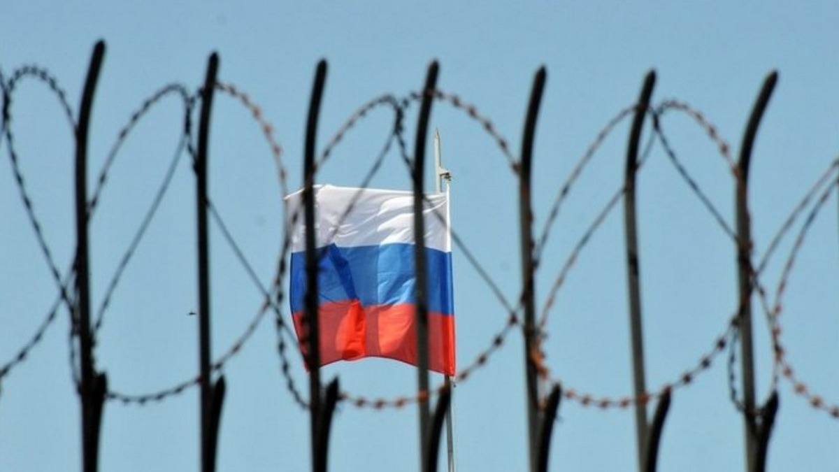 ЕС заморозил активы российских олигархов почти на 13 млрд евро