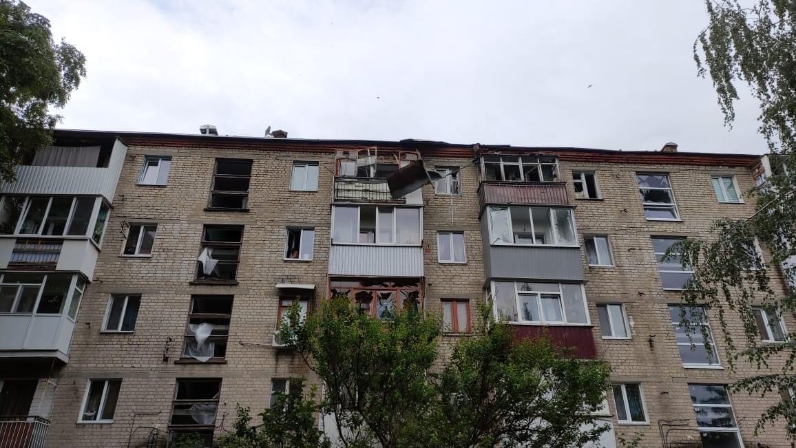 Мешканці Чугуєва на Харківщині сидять під масивними обстрілами, влада просить не виходити на вулиці 1