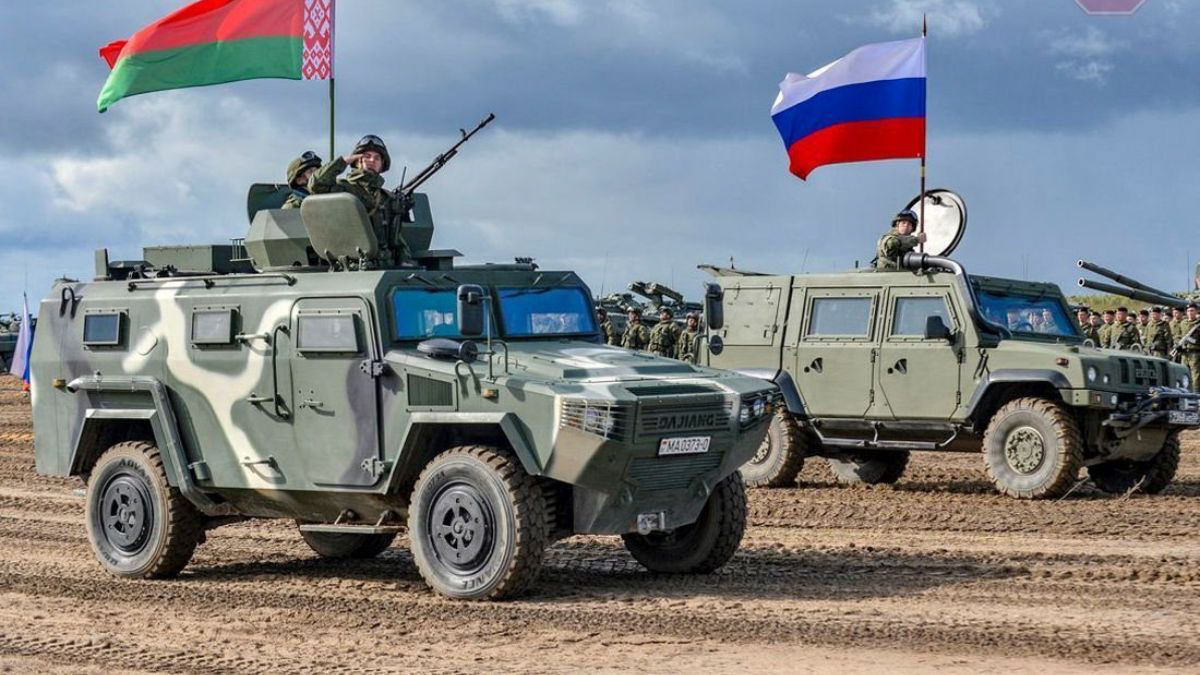 Чи вступить армія Білорусі у війну в Україні та навіщо путіну навчання під час війни