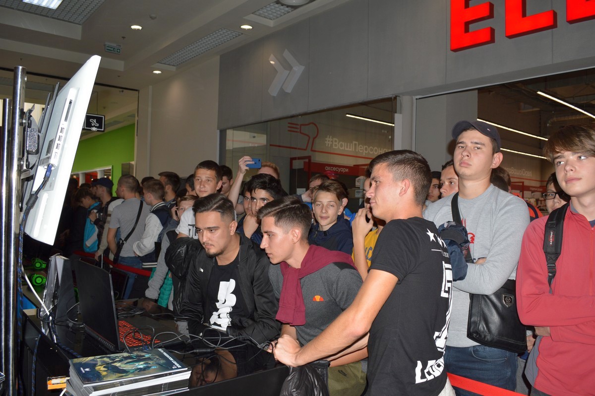 На мероприятии присутствовали знаменитые геймеры