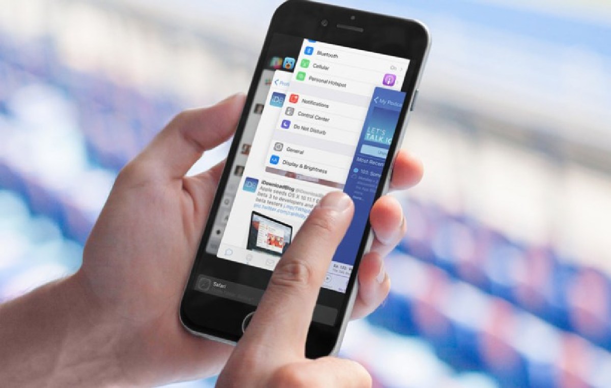 Смартфон сам закрывает приложения, если их долго не используют