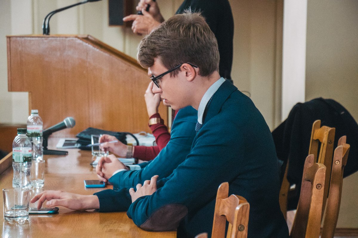 Со слов Марка, в ближайшие 10 лет 60% профессий будут роботизированы