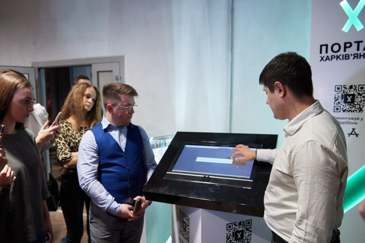 Использовать SIM-карту можно для подтверждения своей личности и при получении ряда услуг в электронных сервисах