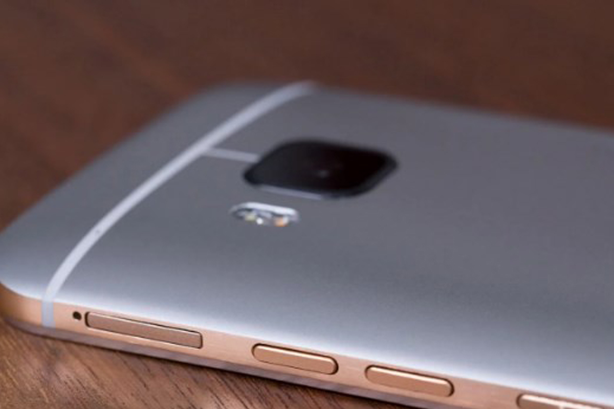 В некоторых смартфонах есть клавиши для снимков