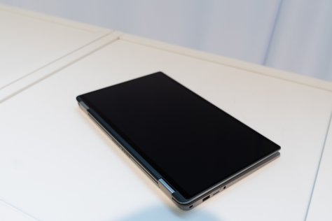 Latitude 740 в складном состоянии Latitude 740 в складном состоянии