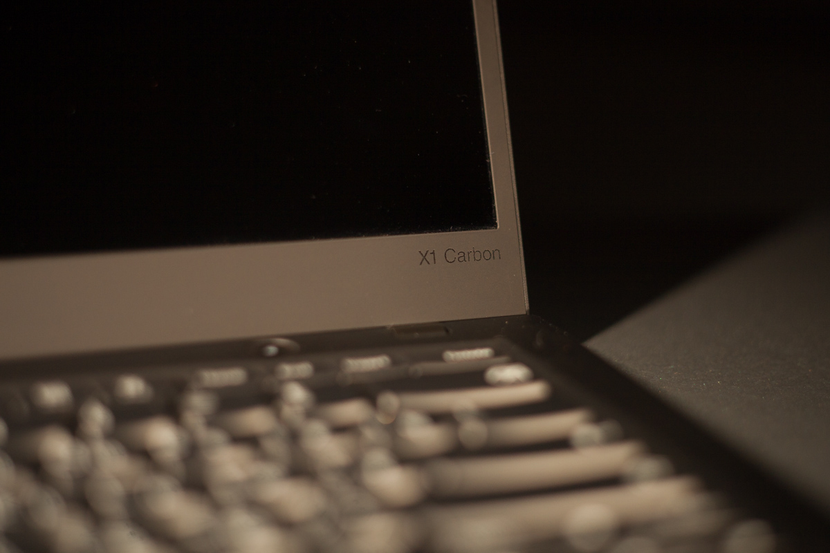 Если вам надо защитить свои данные - ультрабук Lenovo X1 Carbon хорошо с этим справится