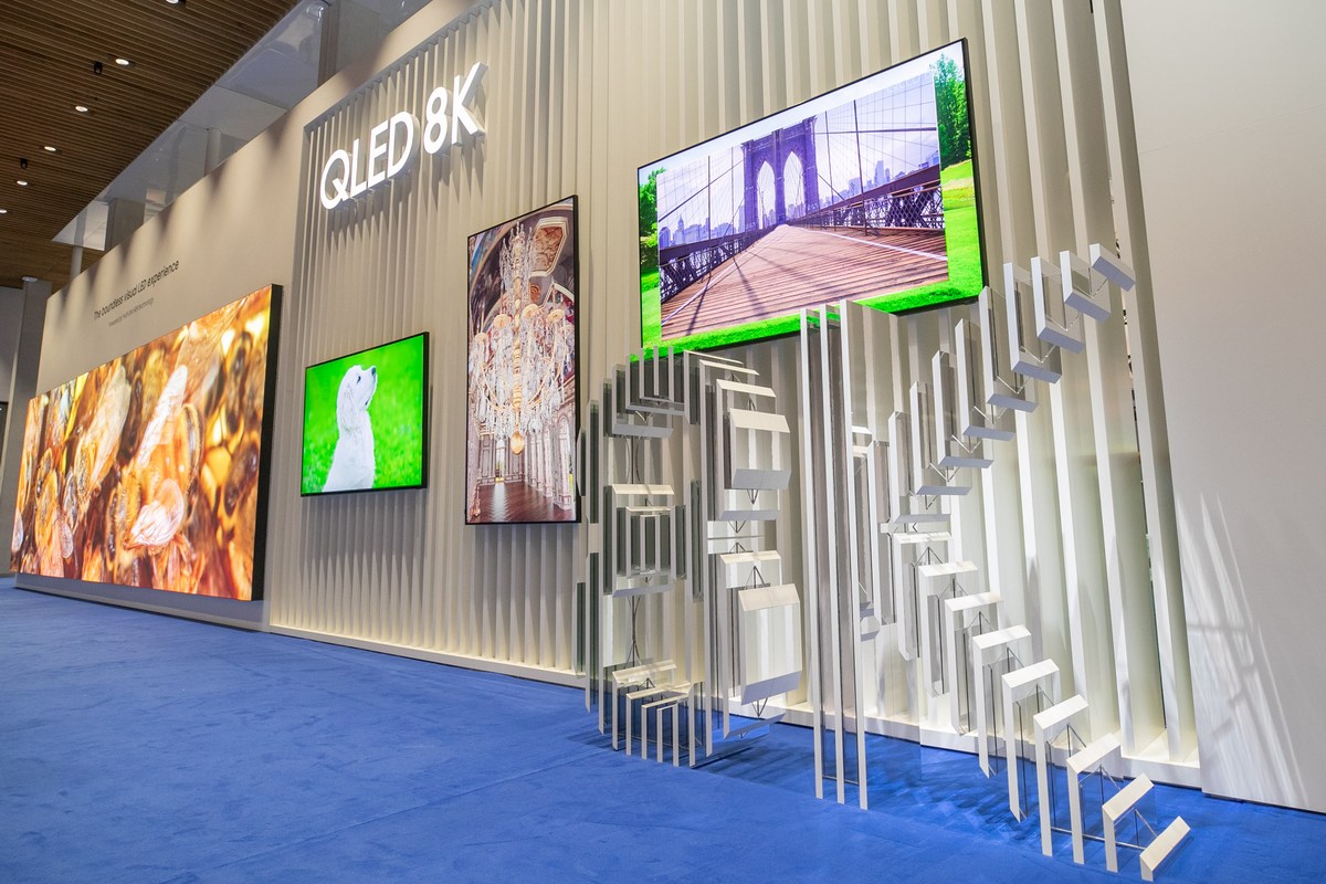 Первые QLED дисплеи с высоким качеством изображения и разрешением 8K