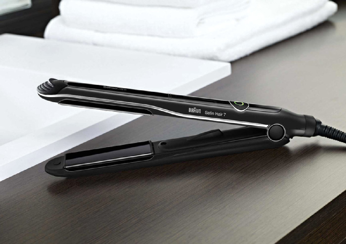 Девушки  довольно много времени уделяют уходу за волосами