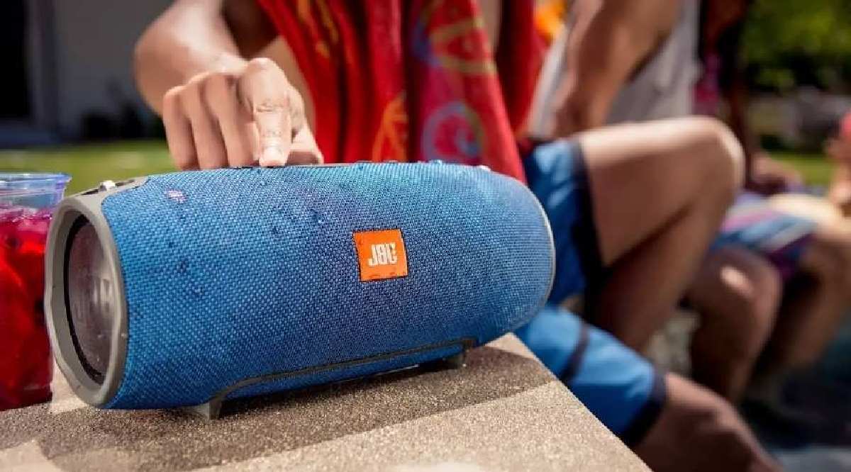 Шикарно будет завершить романтический вечер танцем под "вашу" песню