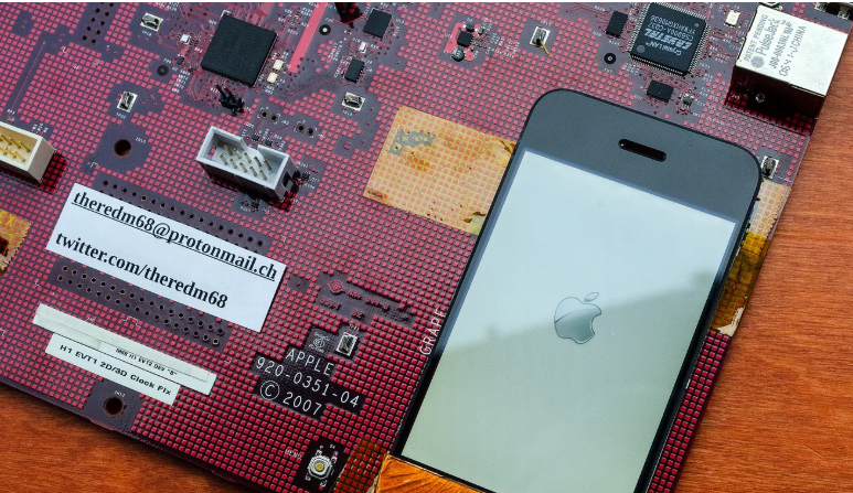 Прототип iPhone в работе