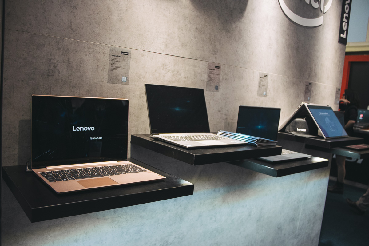 Ноутбук-трансформер 2-в-1 Lenovo YOGA C730 получил AMOLED-дисплей с диагональю 15 дюймов и разрешением до 4K