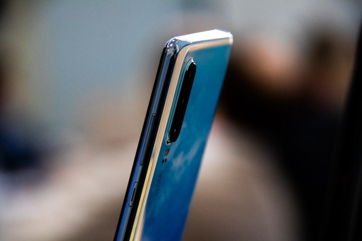 В чем P30 и P30 Pro находятся впереди - так это в вопросе камер