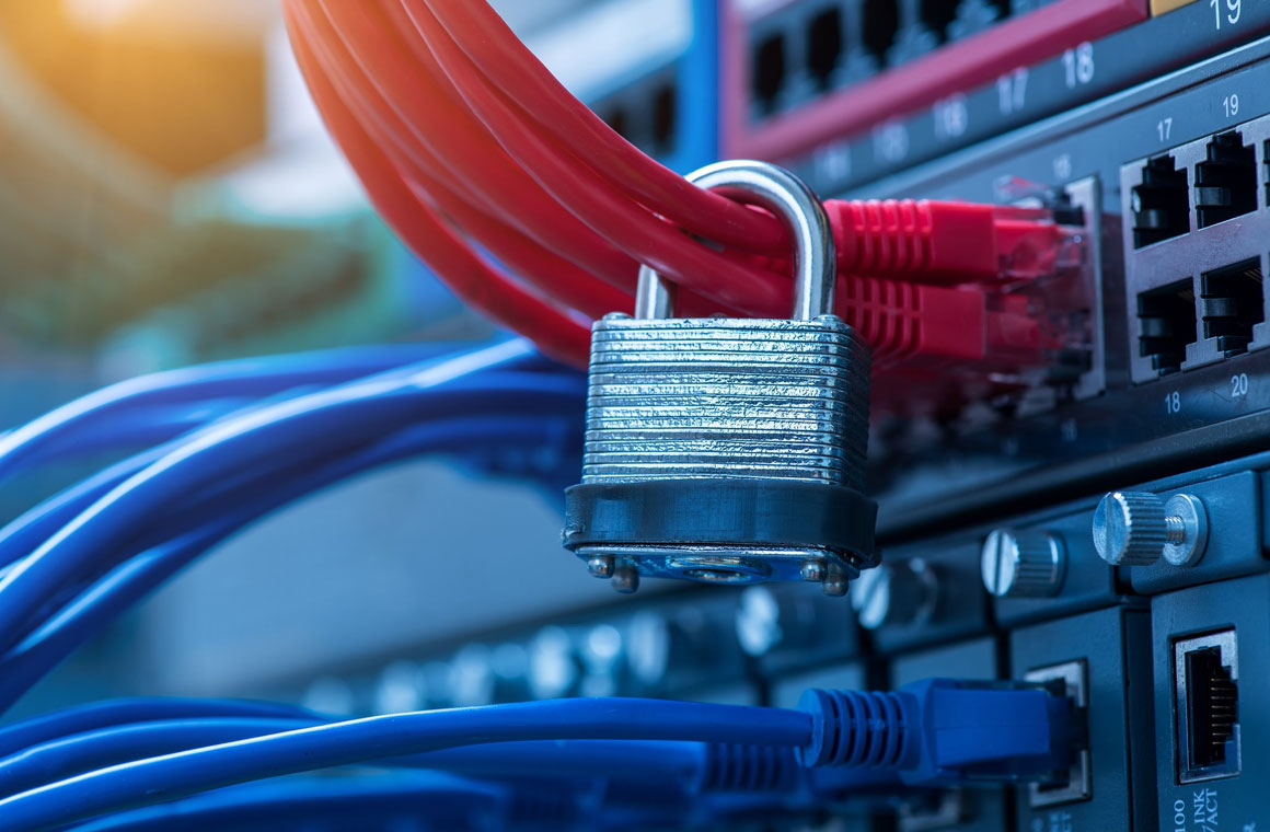 Путин подписал закон об изоляции Рунета