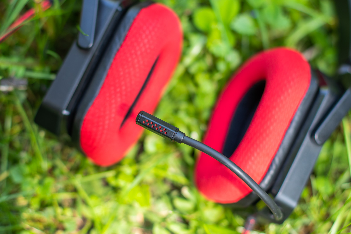 Стильный микрофон Lenovo Y Gaming Stereo 