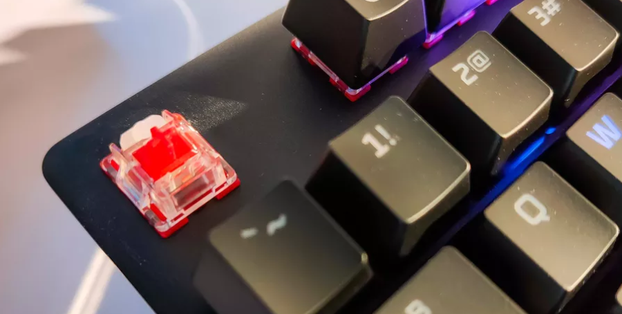 HyperX представила игровую клавиатуру с многоцветной подсветкой