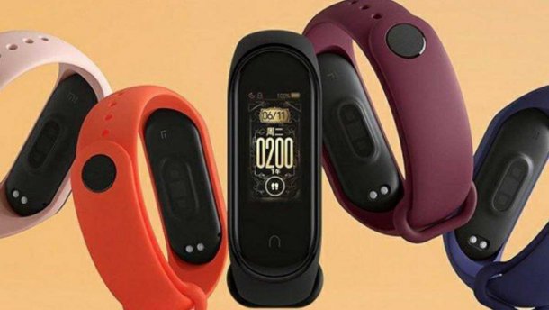 Общее фото новой модели браслетов от Xiaomi