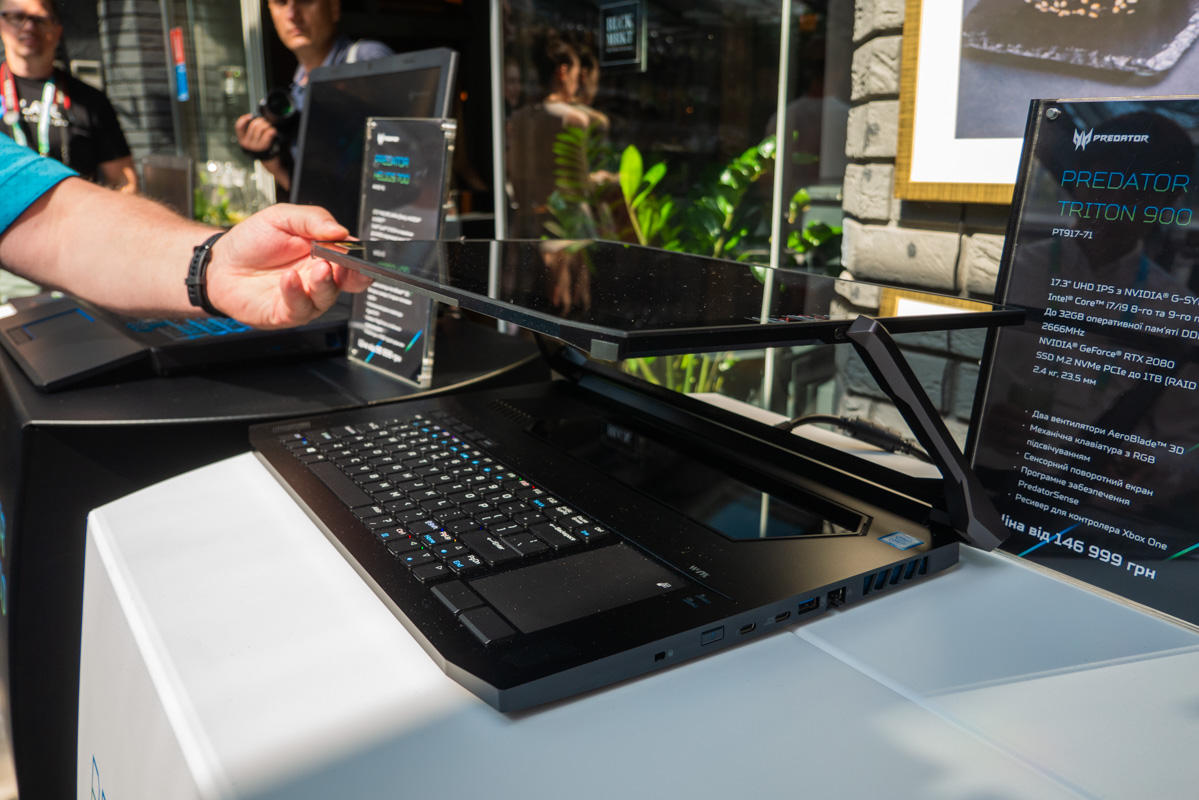 В основе Acer Predator Triton 900 лежит процессор Intel Core i7-8750H