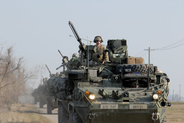 Автомобили Stryker из 2-го кавалерийского полка армии США в Румынии.