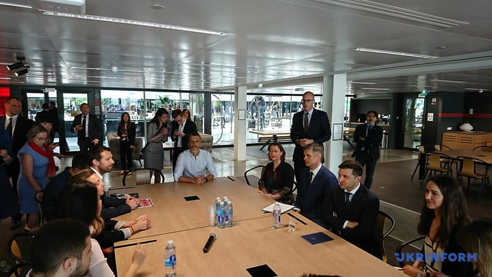 Президент чувствует себя очень свободно и комфортно в среде специалистов IT-отрасли