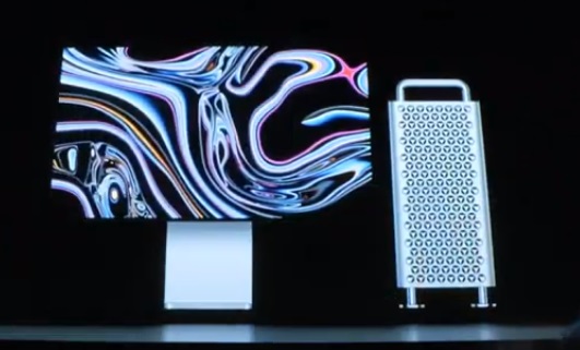 Фото с презентацией нового Mac Pro и его экрана