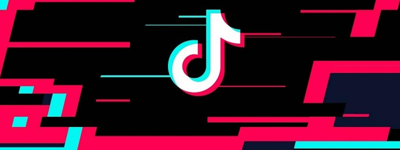 TikTok в ТОП 3 по скачиванию 