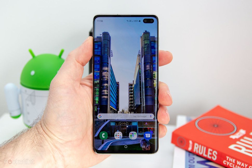 Samsung Galaxy S10 упал в цене