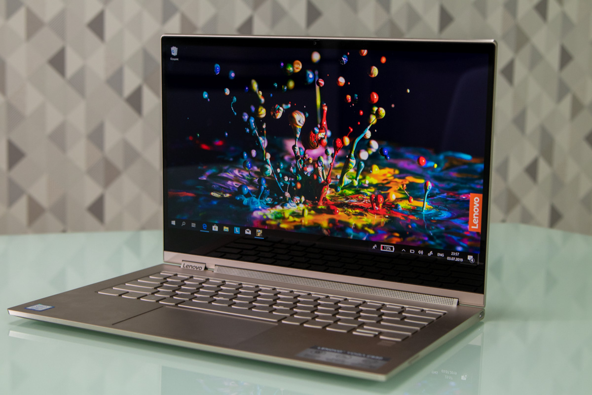 Дисплей тут сенсорний, 13.9 дюймів, виконаний за технологією IPS з покриттям «антиблік»