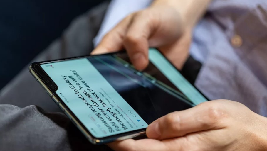 Samsung поспешил выпустить складной смартфон Galaxy Fold