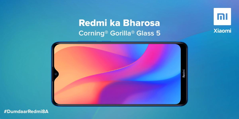 Дисплей прикрыт защитным стеклом Corning Gorilla Glass 5
