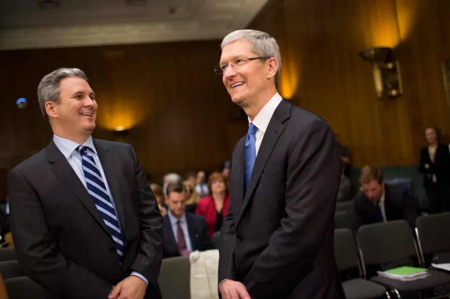 Вице-президент по связям с общественностью покинет Apple