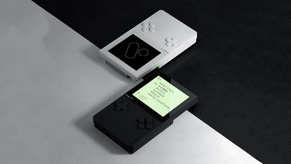 Создана универсальная консоль для запуска олдскульных игр с Game Boy