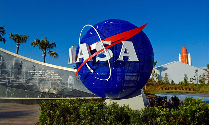 Глава NASA хочет добавить еще одну планету в Солнечную систему Глава NASA хочет добавить еще одну планету в Солнечную систему