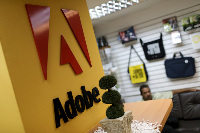 Adobe, Twitter и The New York Times объединились для борьбы с фейковыми новостями Adobe, Twitter и The New York Times объединились для борьбы с фейковыми новостями