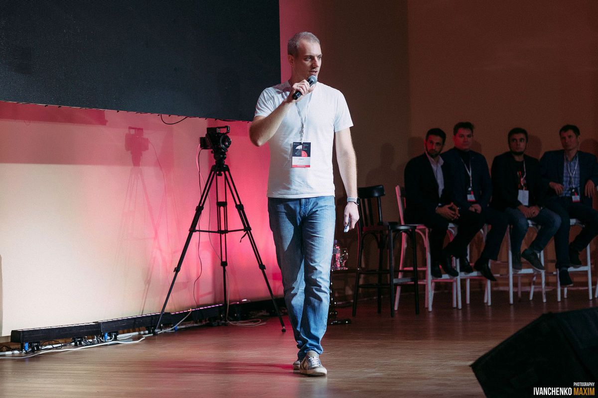 Руководитель направления FrontEnd компании WizardsDev Александр Литвинов Руководитель направления FrontEnd компании WizardsDev Александр Литвинов