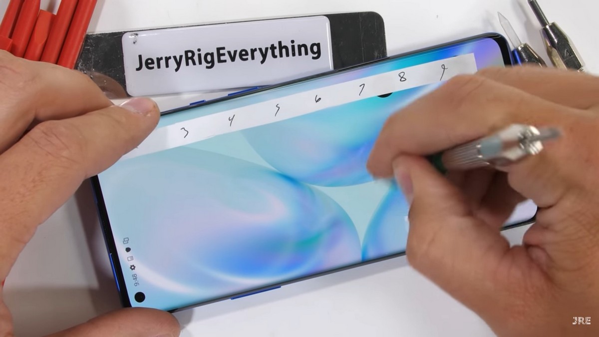 Проверка экрана на прочность