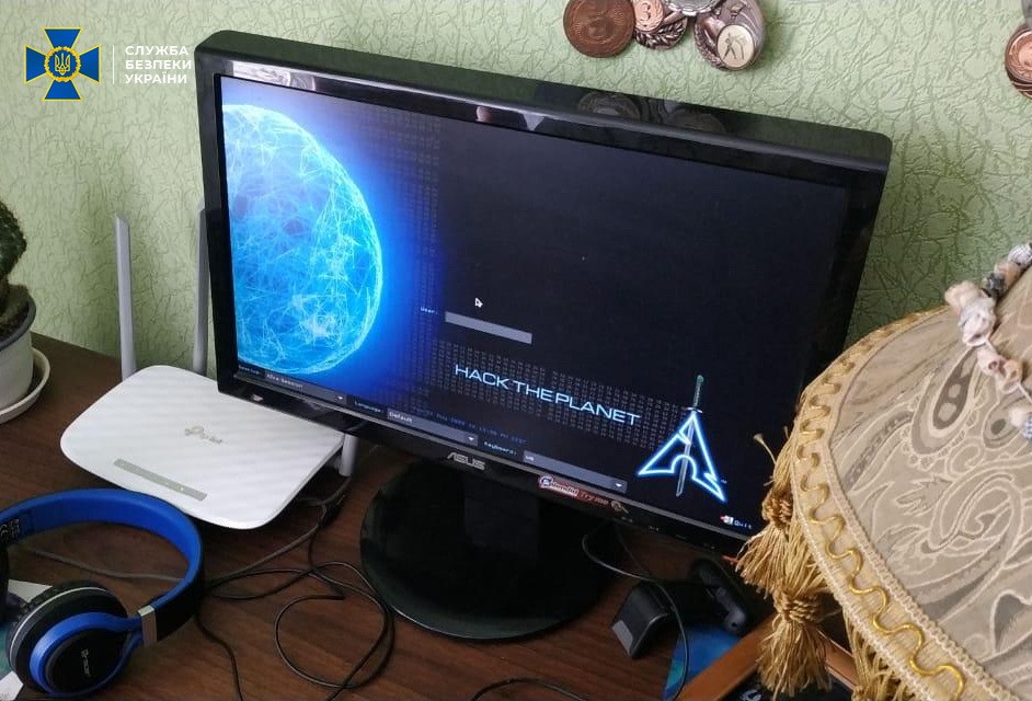 СБУ разоблачила группу хакеров, которые воровали данные с компьютеров пользователей